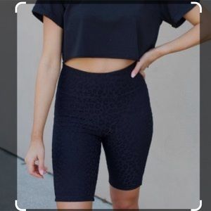 Mono B Legging Short
